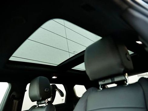 New 2026 Land Rover Range Rover Evoque S image 24