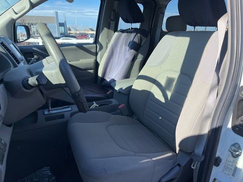 Used 2019 Nissan Frontier S image 27