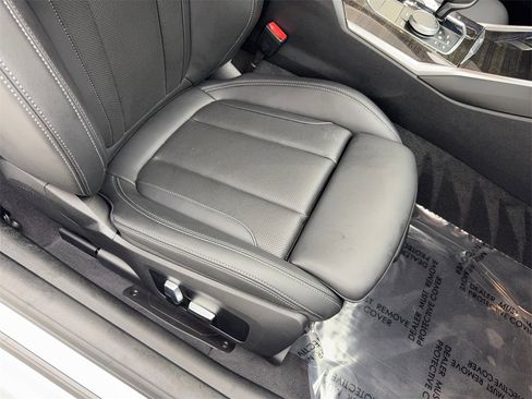 Used 2023 BMW 430i Coupe w/ Convenience Package image 42