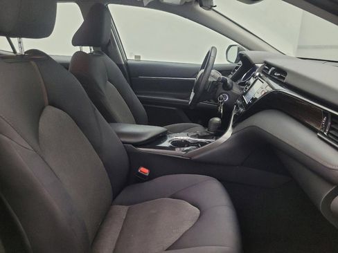 Used 2020 Toyota Camry LE w/ Carpet Mat Package FWD image 21