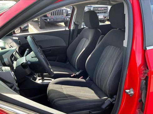 Used 2015 Chevrolet Sonic LT image 18