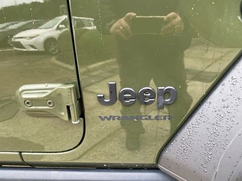 Used 2021 Jeep Wrangler Sport image 19