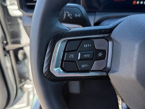Used 2025 Ford Mustang Convertible RWD image 14