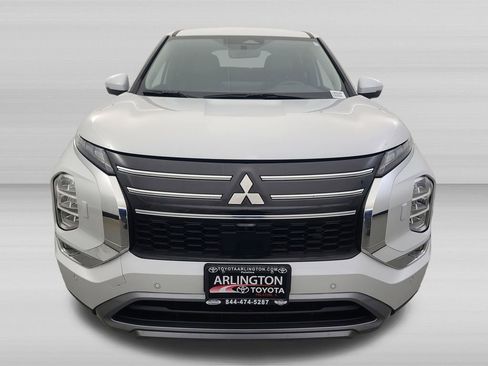 Used 2025 Mitsubishi Outlander SE AWD/4WD image 9