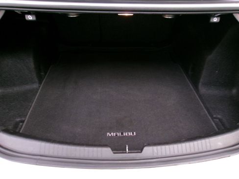 Used 2020 Chevrolet Malibu Premier FWD image 11