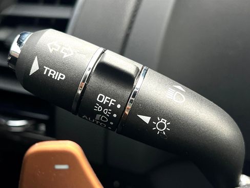 Used 2016 Jaguar F-TYPE S image 17