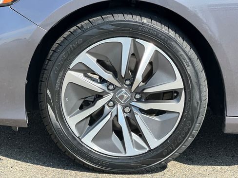 Used 2021 Honda Accord EX image 30