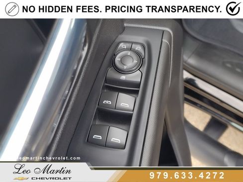 Used 2025 Chevrolet Silverado 1500 Custom RWD image 19