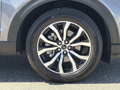 Certified 2022 Ford Explorer ST-Line w/ Class IV Trailer Tow Package AWD/4WD image 31