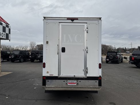 Used 2019 Chevrolet Express 3500 w/ Driver Convenience Package image 6