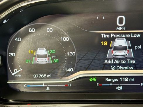 Used 2023 GMC Yukon XL Denali image 12