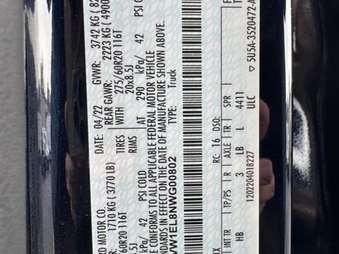 Used 2022 Ford F150 Lightning Lariat image 28