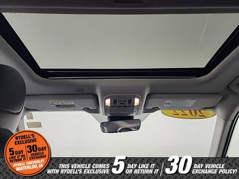 Used 2022 Toyota Highlander XLE image 18