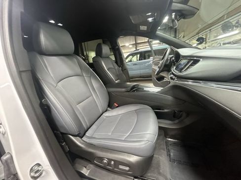 Certified 2023 Buick Enclave Essence w/ Sport Touring Edition AWD/4WD image 28