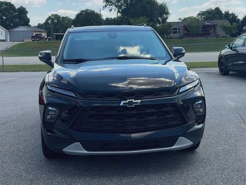 Certified 2024 Chevrolet Blazer LT w/ Midnight/Sport Edition FWD image 3