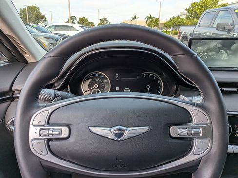Used 2025 Genesis GV70 2.5T w/ Select Package AWD/4WD image 28