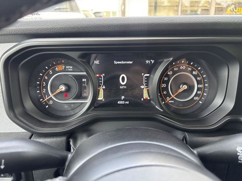 Used 2025 Jeep Wrangler Unlimited Sport AWD/4WD image 15