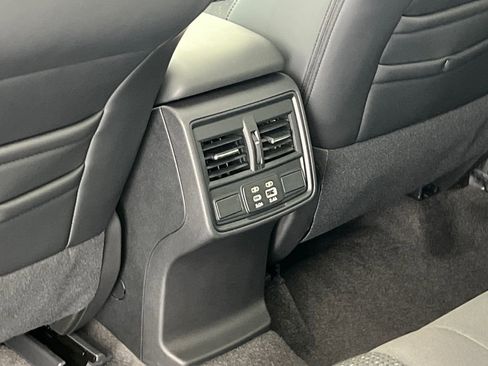 New 2026 Subaru Forester Premium AWD/4WD image 34