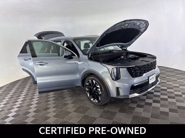 Certified 2025 Kia Sorento SX FWD image 17
