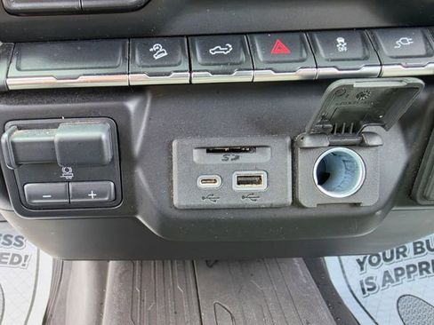 Used 2021 GMC Sierra 1500 SLT AWD/4WD image 22