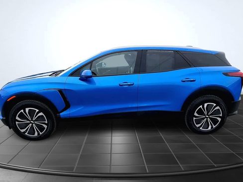 Used 2024 Chevrolet Blazer EV LT image 3