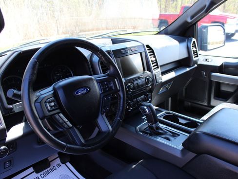 Used 2018 Ford F150 XLT w/ Equipment Group 302A Luxury AWD/4WD image 17