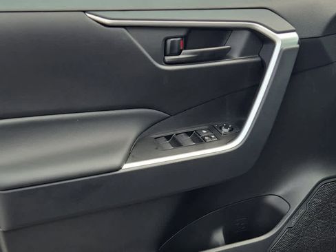 New 2025 Toyota RAV4 LE image 10
