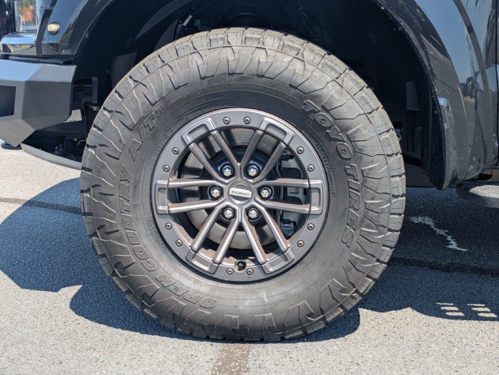 Used 2020 Ford F150 Raptor w/ Equipment Group 802A Luxury AWD/4WD image 12