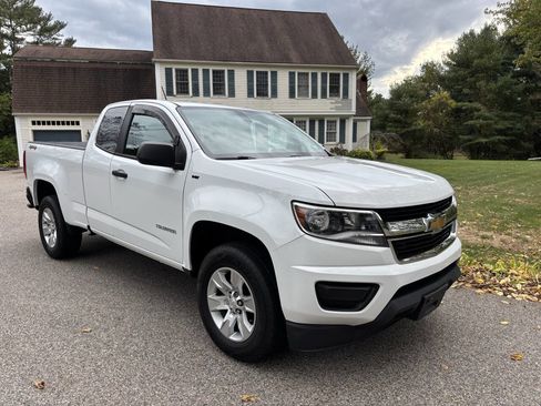 Used 2019 Chevrolet Colorado W/T w/ WT Convenience Package image 11
