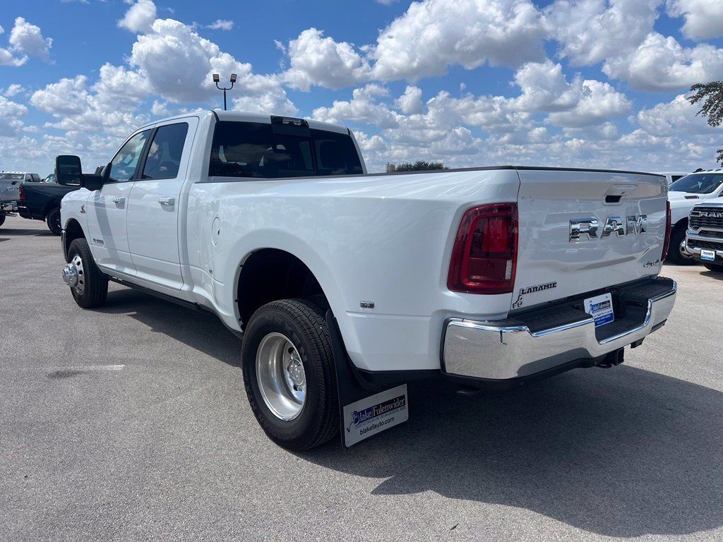 Used 2026 RAM 3500 Laramie AWD/4WD image 4