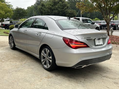 Used 2019 Mercedes-Benz CLA 250 image 11