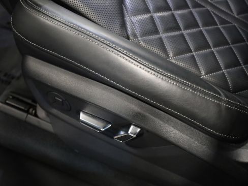 Used 2023 Audi SQ7 Prestige image 18