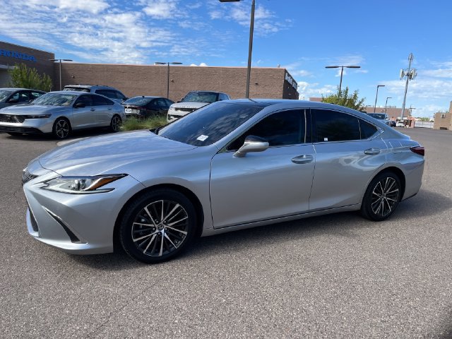 Used 2025 Lexus ES 350 w/ Premium Package FWD image 1