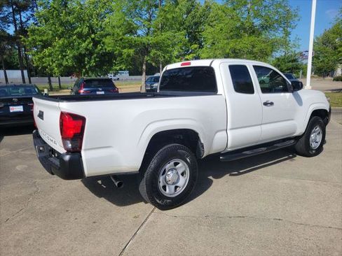 Certified 2018 Toyota Tacoma SR RWD image 6