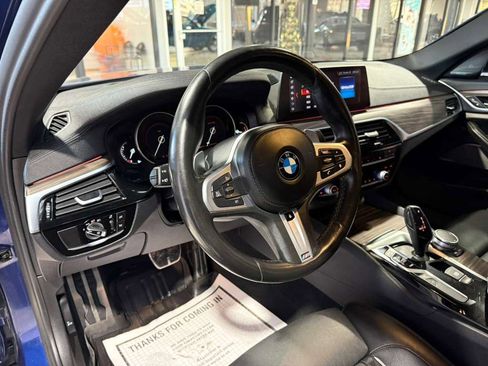 Used 2019 BMW M550i xDrive w/ Premium Package 2 image 40