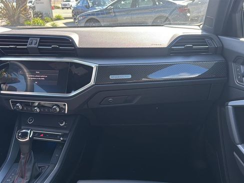 Used 2025 Audi Q3 2.0T Premium Plus w/ Premium Plus Package image 11