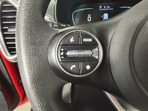 Used 2024 Kia Soul LX w/ Option Group 015 FWD image 15