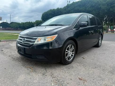 Used 2011 Honda Odyssey EX image 1