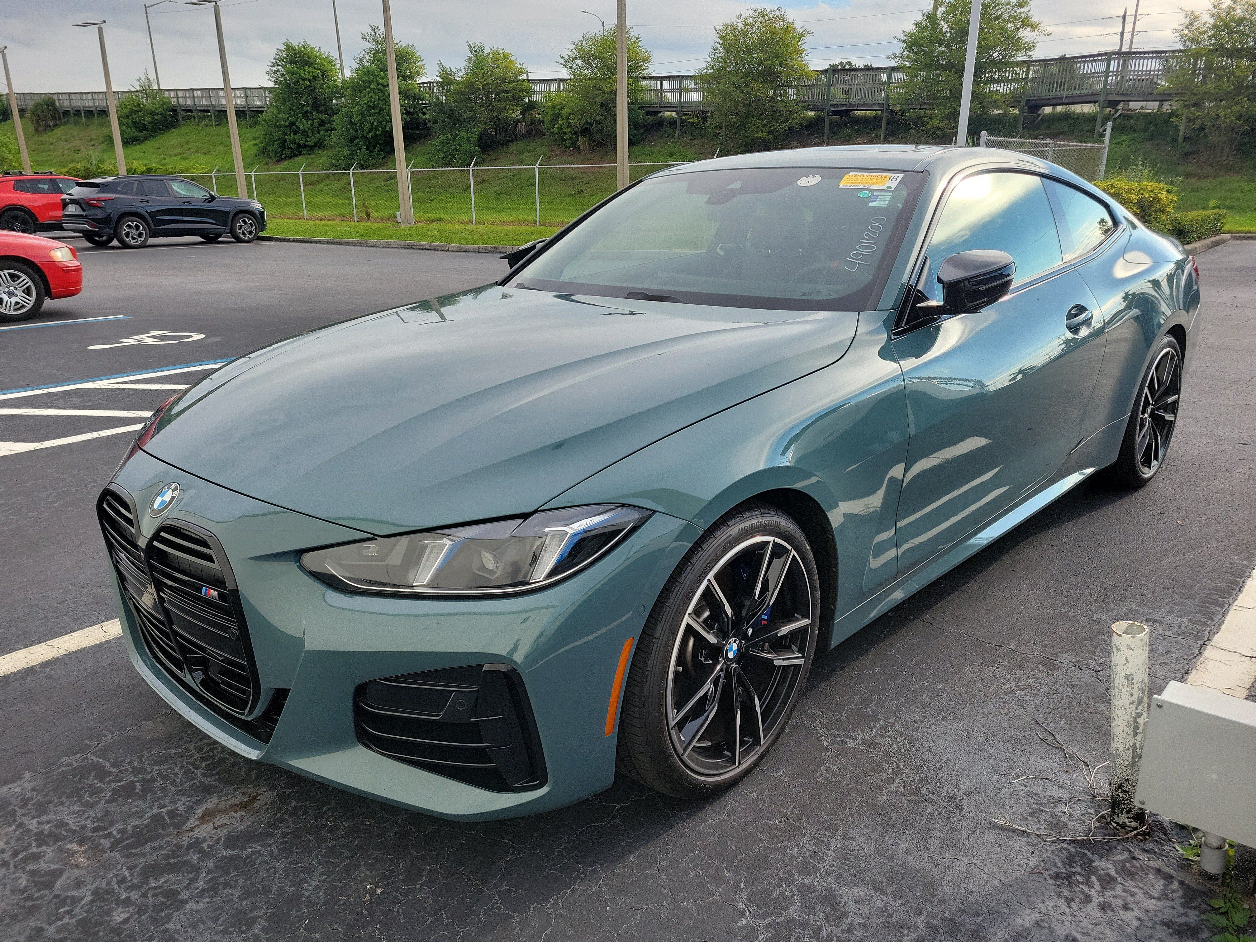 Used 2026 BMW M440i Coupe RWD image 1