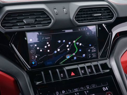 Used 2024 Lamborghini Urus S image 29