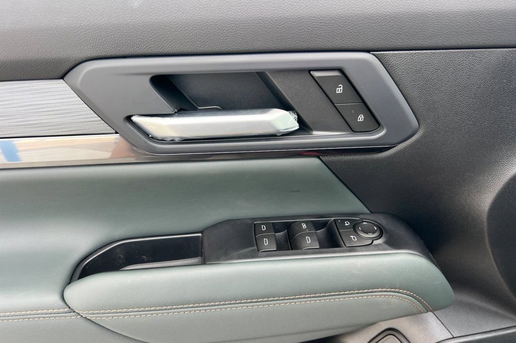 New 2026 GMC Terrain AT4 AWD/4WD image 8