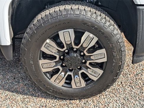 New 2026 GMC Sierra 2500 Denali w/ Denali Reserve Package image 12