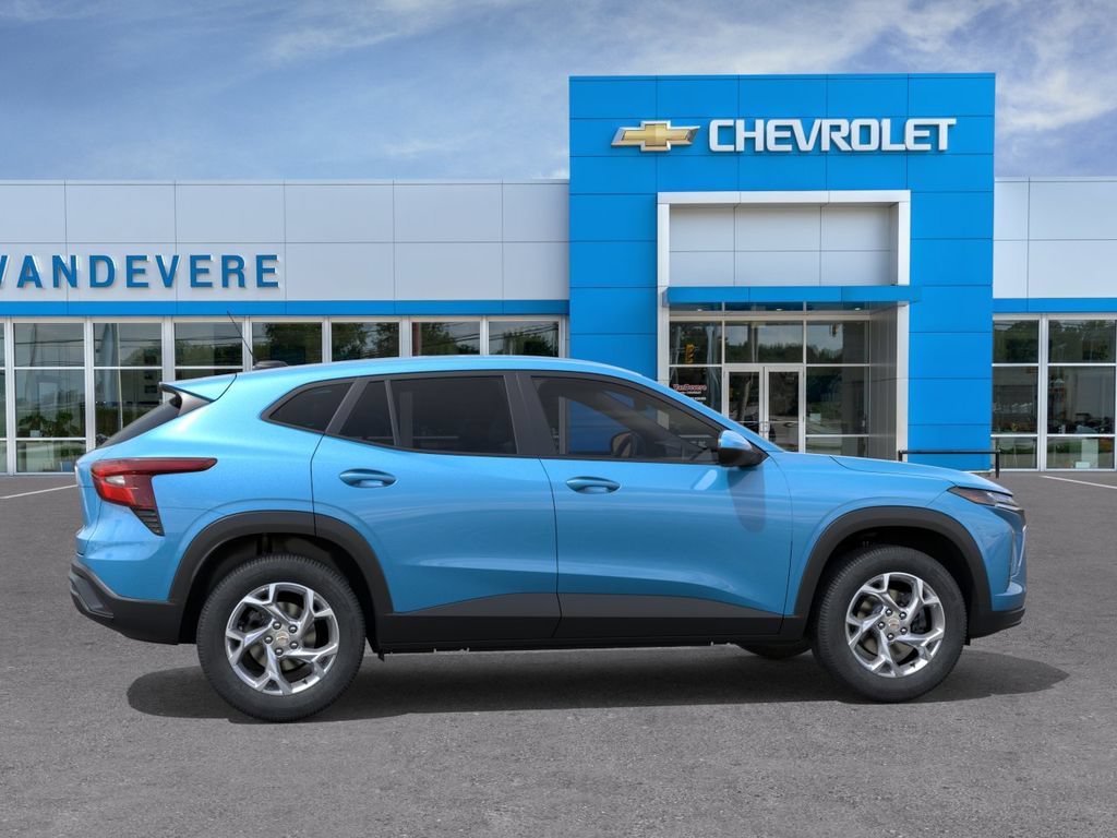 New 2026 Chevrolet Trax LS w/ LS Convenience Package FWD image 7