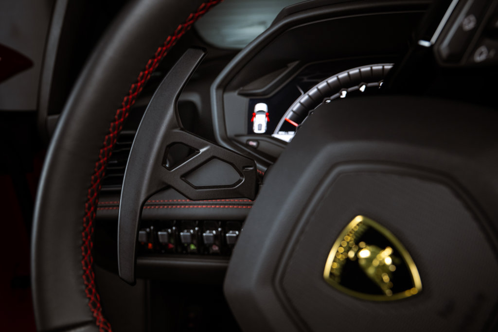 Used 2021 Lamborghini Huracan EVO RWD image 15