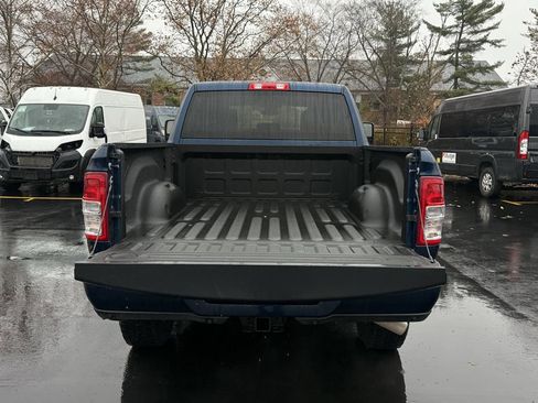 Used 2024 RAM 2500 Big Horn w/ Sport Appearance Package image 7