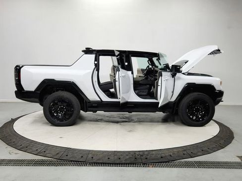 New 2026 GMC Hummer EV 4x4 Crew Cab image 16