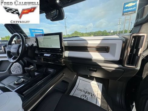 Used 2025 GMC Hummer EV 3X w/ LPO, Cargo Utility Package AWD/4WD image 35