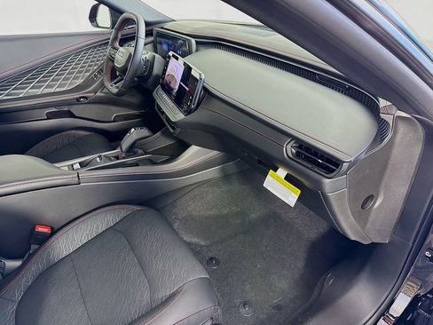 Used 2025 Dodge Charger R/T w/ Quick Order Package 25M R/T image 30