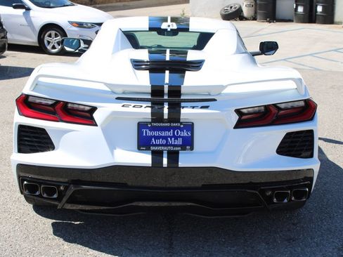 Used 2021 Chevrolet Corvette Stingray Premium Conv w/ Z51 Performance Package RWD image 5