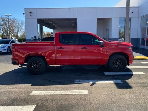 Used 2023 Chevrolet Silverado 1500 Custom image 9